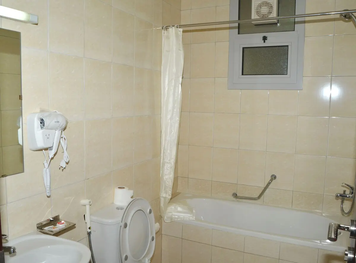 سرویس بهداشتی و حمام هتل آپارتمان الخلیج پلازا دبی